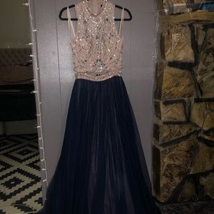 PROM DRESS!!! only worn once 😱